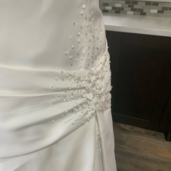 🚫SOLD🚫Eden Bridal wedding Dress 👗 White Size 10 Fit And Flare - Picture 4 of 12